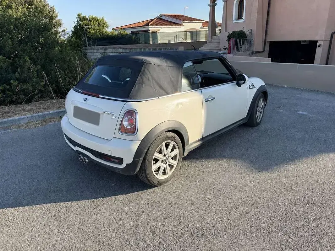 Usata Mini Cooper SD Cabriolet 143 CV (105 kW) 2011 Bianco Cabrio
