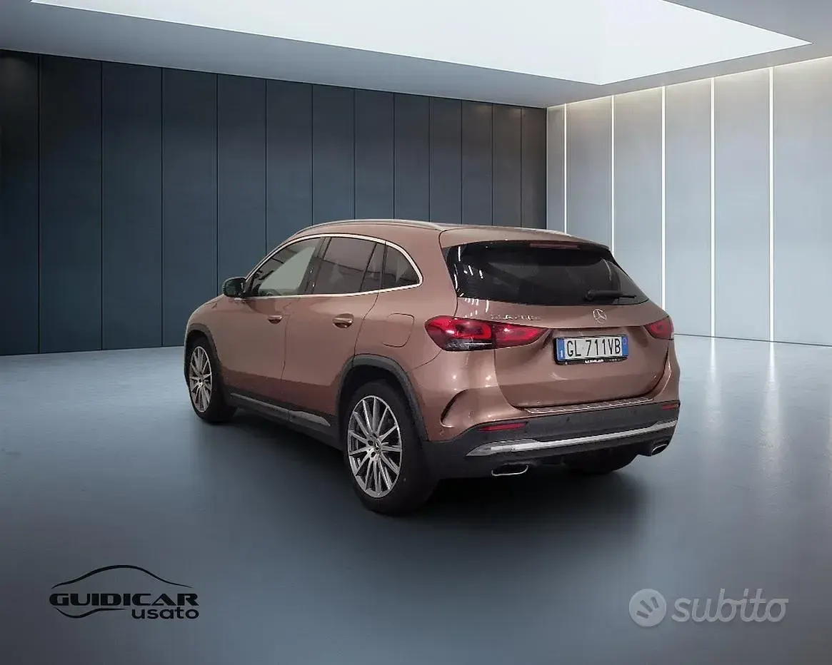 Usata Mercedes GLA200 Premium 150 CV (110 kW) 2022 Grigio SUV