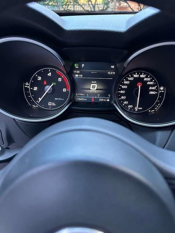 Usata Alfa Romeo Stelvio Executive 209 CV (153 kW) 2019 Blu/azzurro SUV