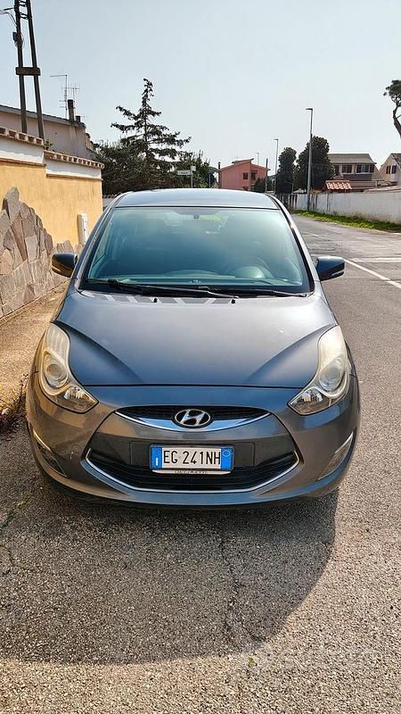 Usata Hyundai ix20 Style 90 CV (66 kW) 2011 Grigio Utilitaria