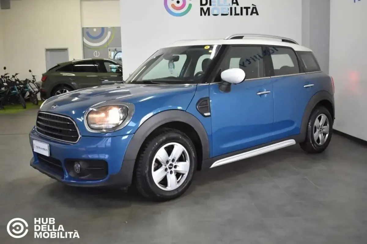 Usata Mini Cooper D Countryman Business 150 CV (110 kW) 2020 Blu SUV