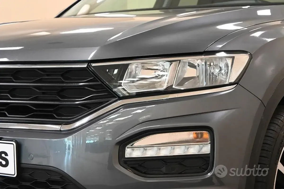 Usata VW T-Roc Style 116 CV (85 kW) 2020 Grigio SUV