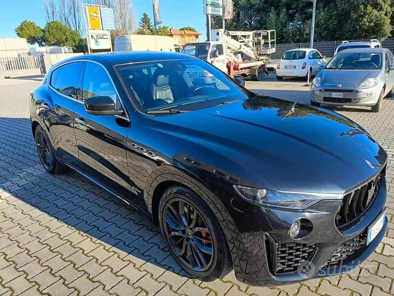 Usata Maserati GranSport 275 CV (202 kW) 2019 Nero Station wagon