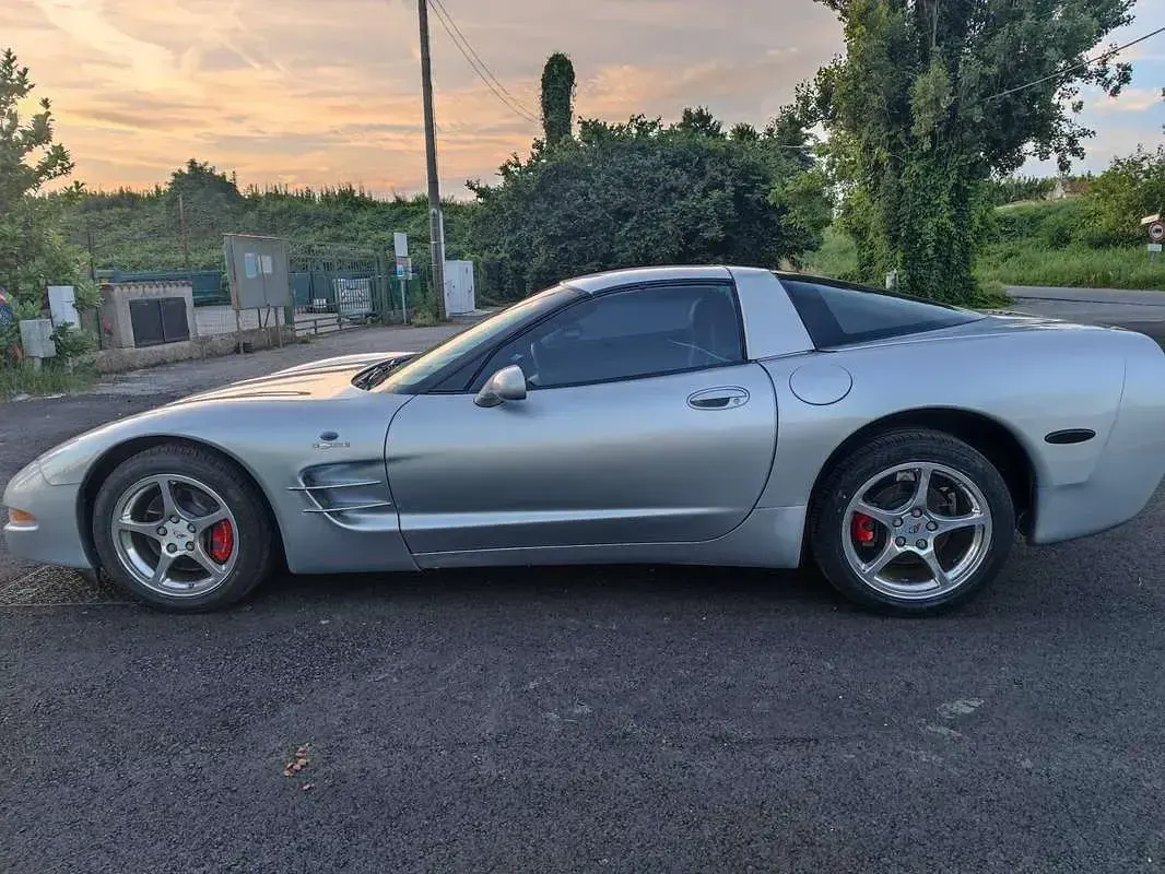 Usata Chevrolet Corvette LS 300 CV (220 kW) 2001 Argento Coupé