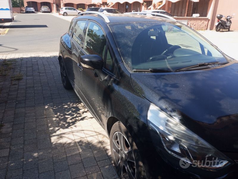 Usata Renault Clio GrandTour 90 CV (66 kW) 2015 Nero Station wagon