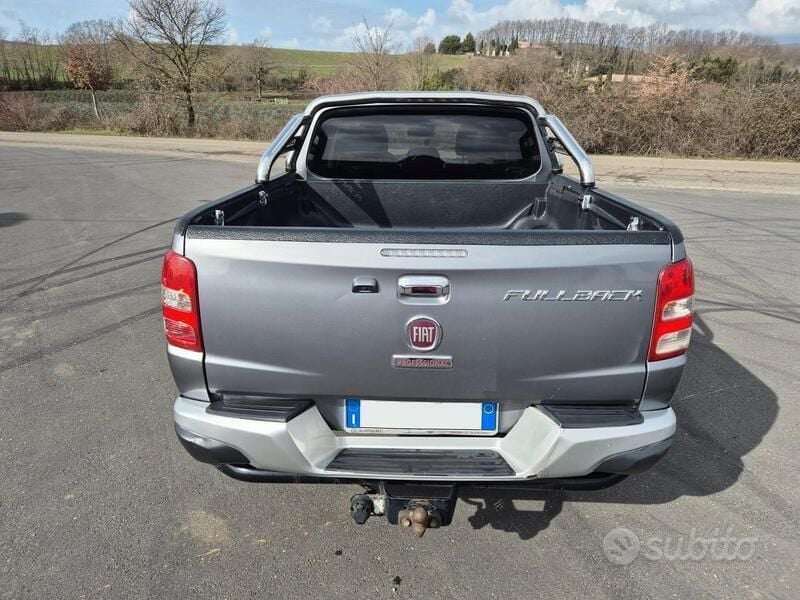 Usata Fiat Fullback 181 CV (133 kW) 2017 Grigio Pick-up