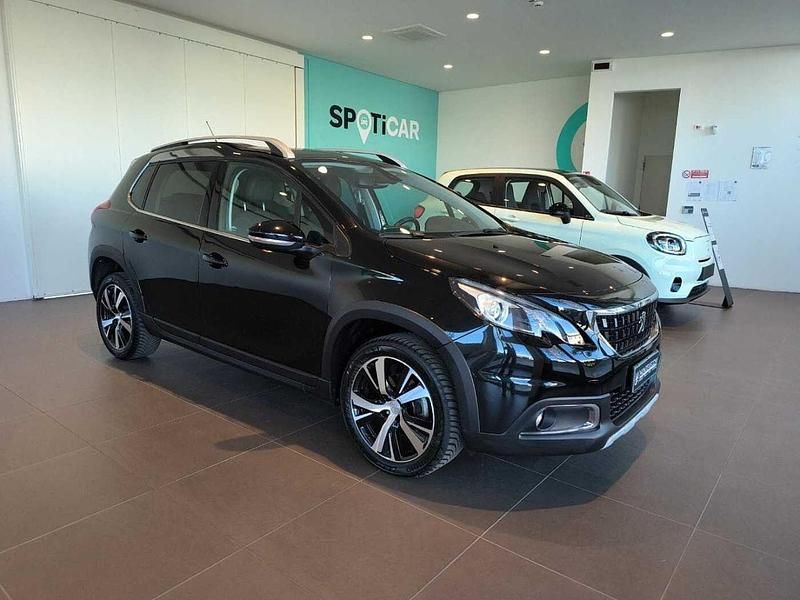 Używany Peugeot 2008 Allure 120 KM (88 kW) 2019 Czarny SUV