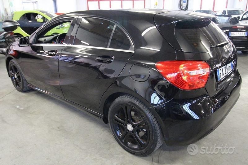 Usata Mercedes A180 Executive 109 CV (80 kW) 2015 Nero Berlina