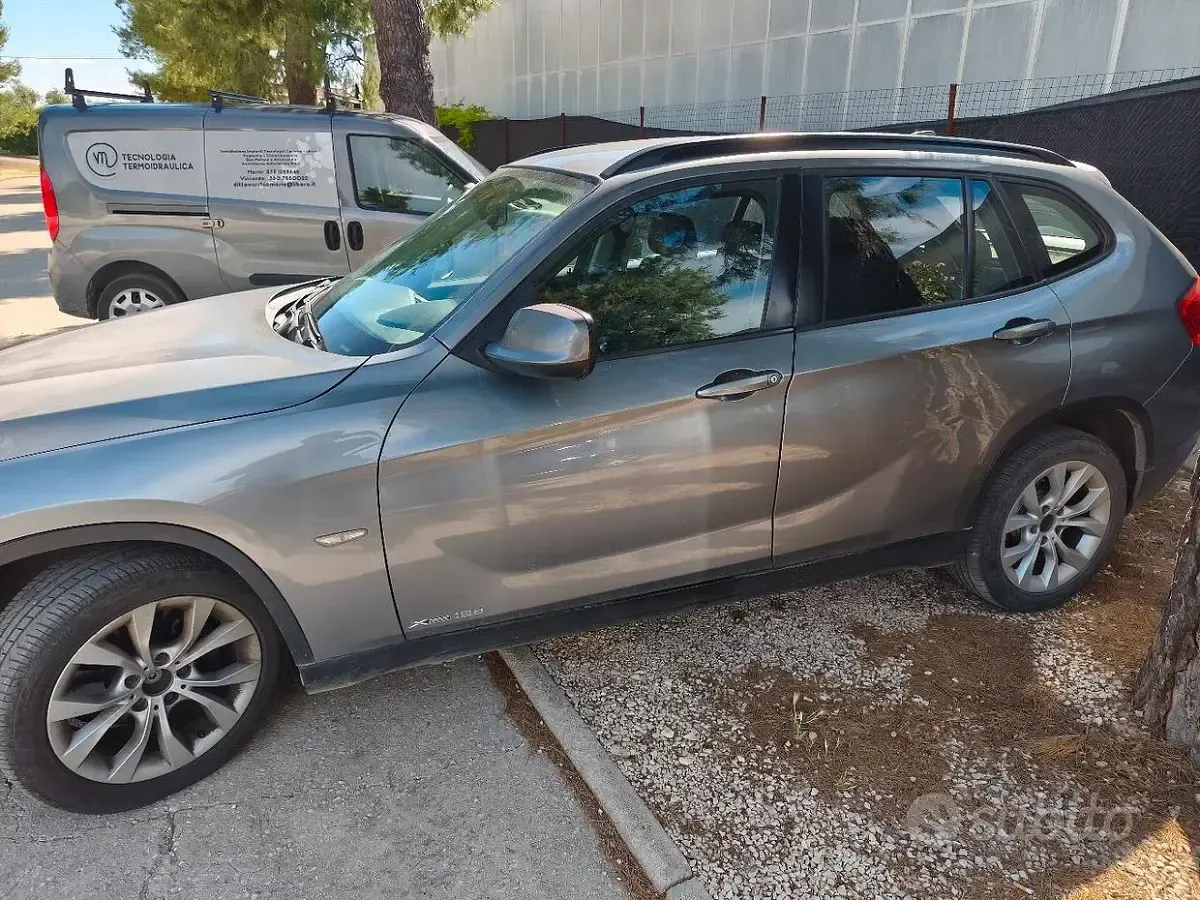 Usata BMW X1 143 CV (105 kW) 2010 Grigio SUV