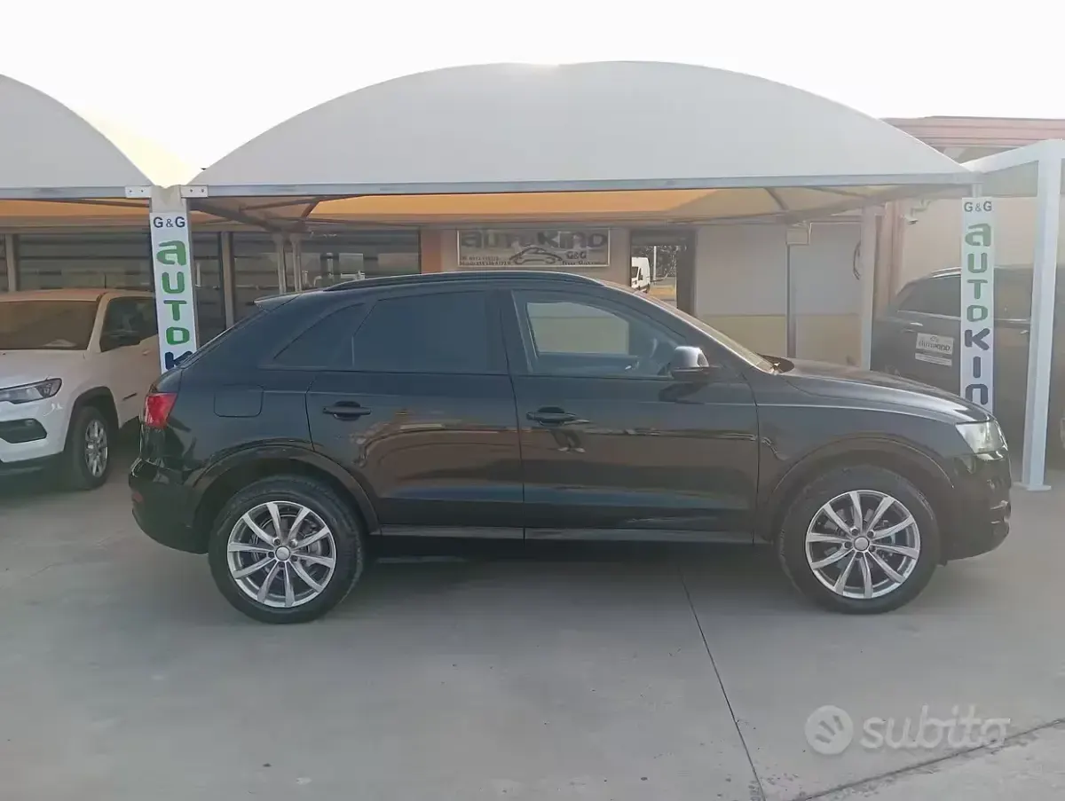 Usata Audi Q3 Comfort 140 CV (102 kW) 2012 Nero SUV