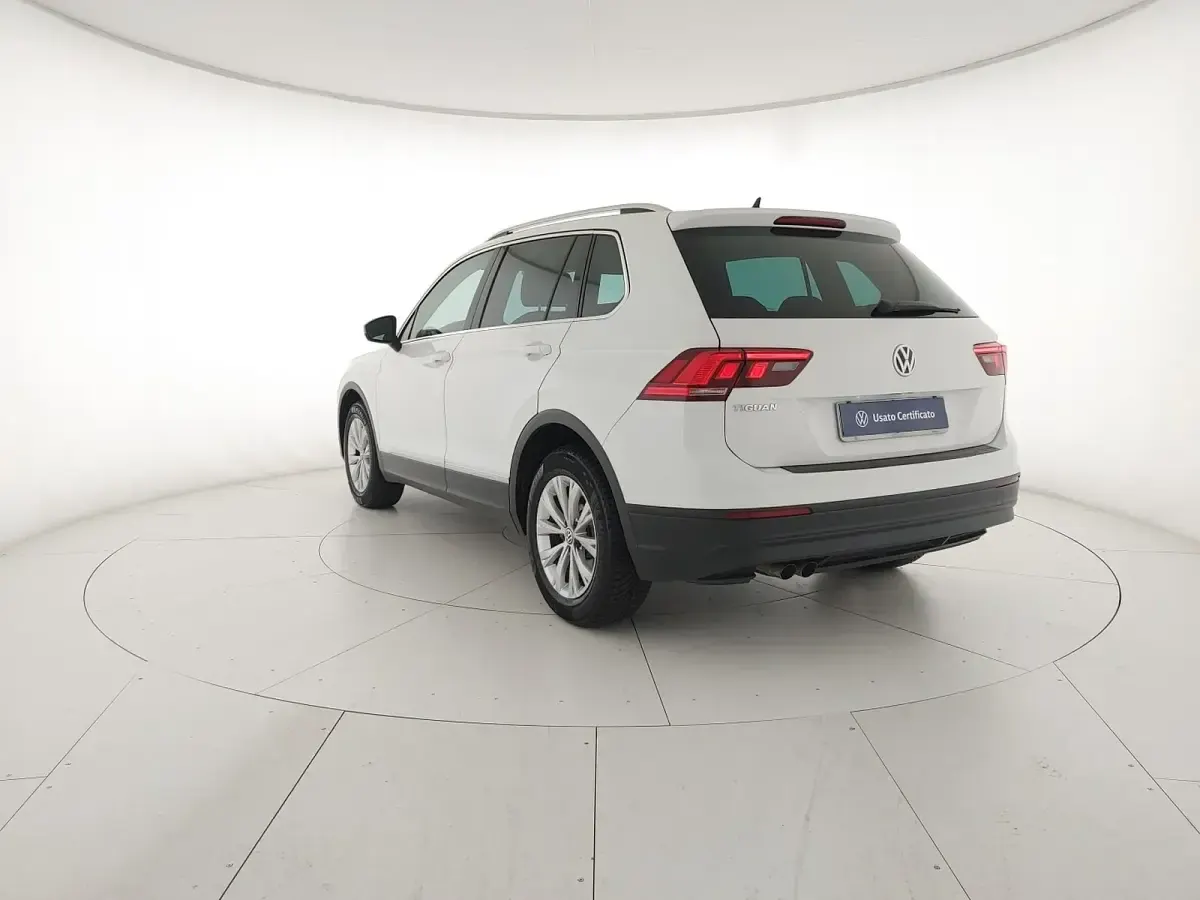 Usata VW Tiguan Business 116 CV (85 kW) 2020 Pure white SUV
