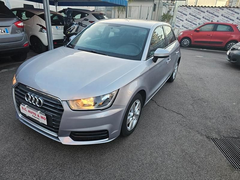 Usata Audi A1 95 CV (69 kW) 2015 Argento Utilitaria