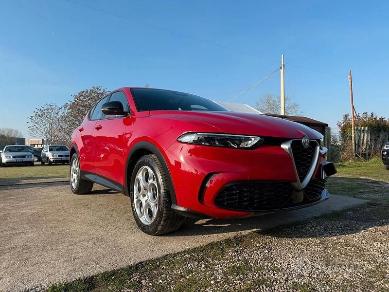 Usata Alfa Romeo Tonale Sprint 131 CV (96 kW) 2024 Rosso SUV