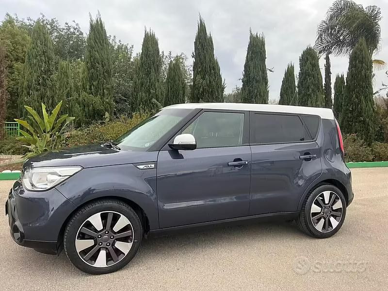 Usado Kia Soul 136 CV (100 kW) 2016 Púrpura SUV