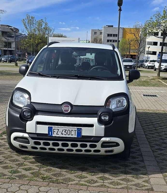 Usata Fiat Panda Cross Cross 69 CV (50 kW) 2019 Bianco Utilitaria