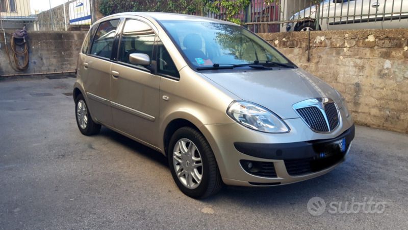 Usata Lancia Musa 90 CV (66 kW) 2006 Monovolume