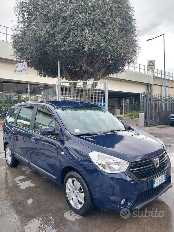 Usata Dacia Lodgy 101 CV (74 kW) 2017 Blu Monovolume