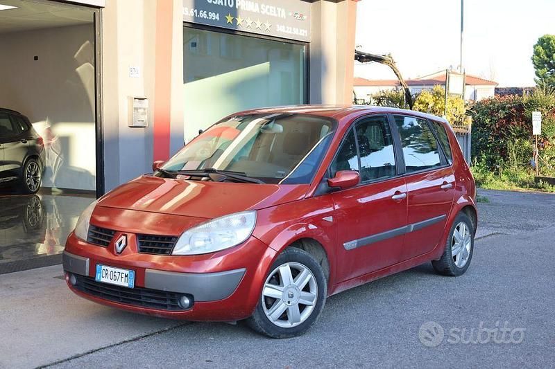 Bordeaux Usata 2005 Renault Scénic II Dynamique Monovolume | 2300 € (Buon prezzo) - Immagine 1/4