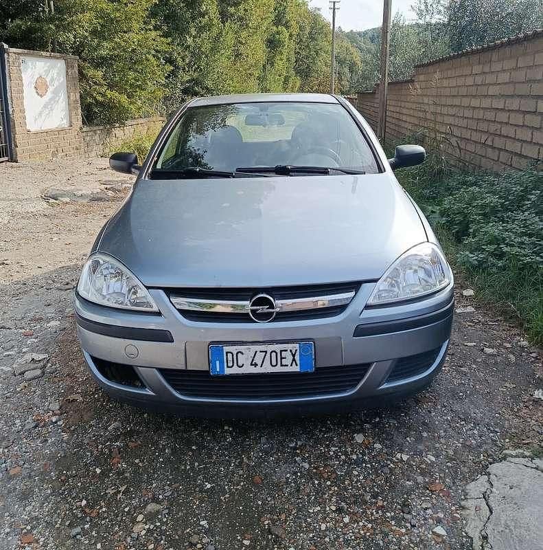 Usata 2006 Opel Corsa Enjoy Tre volumi | 1500 € (Buon prezzo) - Immagine 1/4