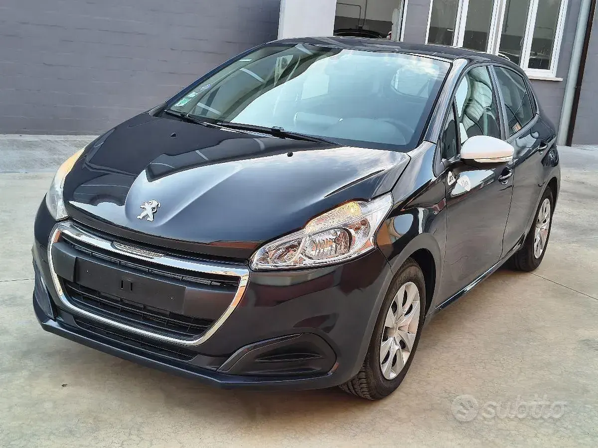 Usata Peugeot 208 Access 67 CV (49 kW) 2020 Utilitaria