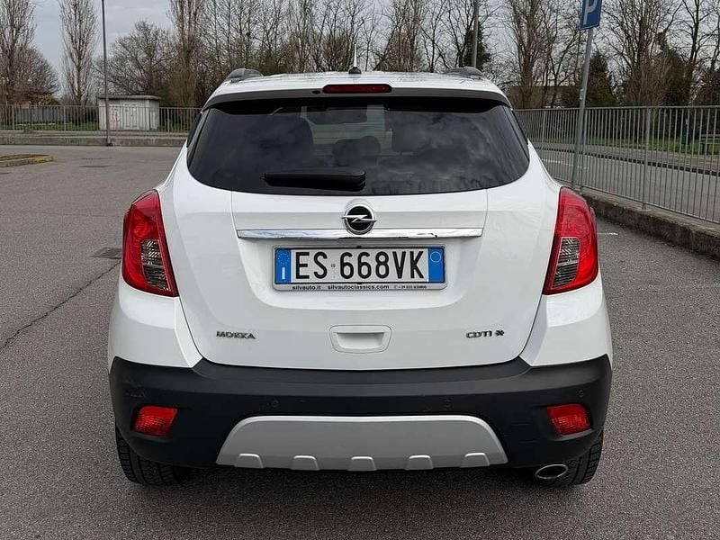 Usata Opel Mokka Cosmo 131 CV (96 kW) 2013 Bianco SUV
