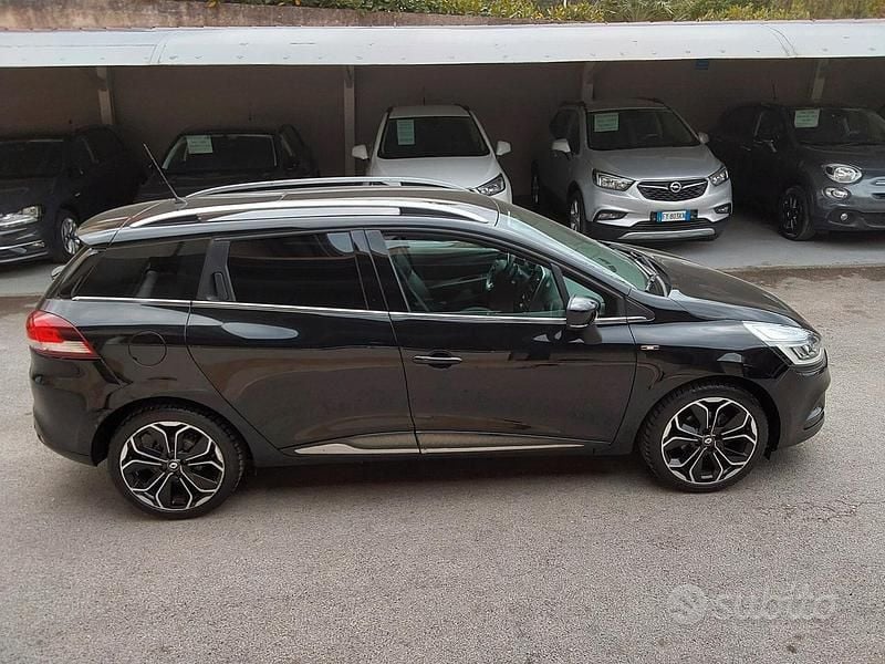 Usata Renault Clio GrandTour Intens 115 CV (84 kW) 2020 Nero Station wagon