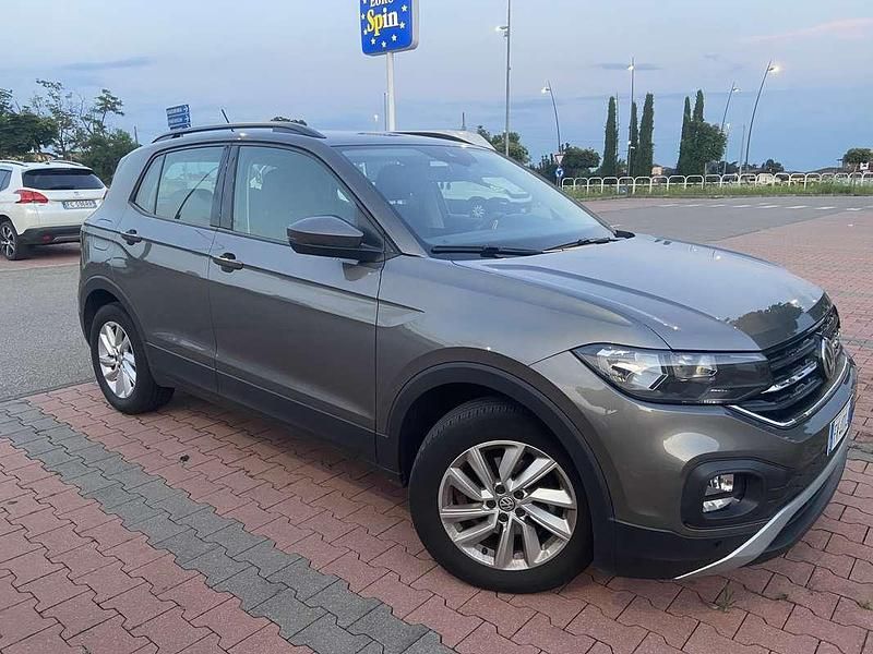 Usata VW T-Cross 95 CV (69 kW) 2019 Grigio SUV