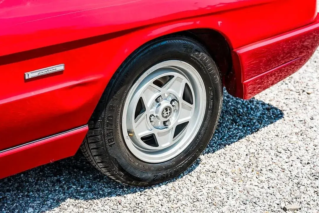 Usata Alfa Romeo Spider 106 CV (77 kW) 1990 Rosso Cabrio