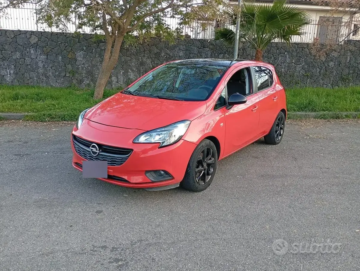 Usado Opel Corsa 75 CV (55 kW) 2017 Rojo Utilitario