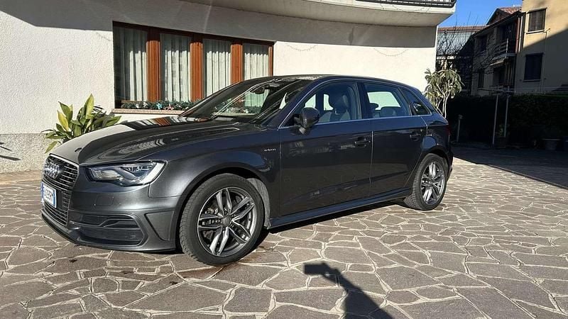 Usata Audi e-tron S-Line 204 CV (150 kW) 2015 Grigio SUV