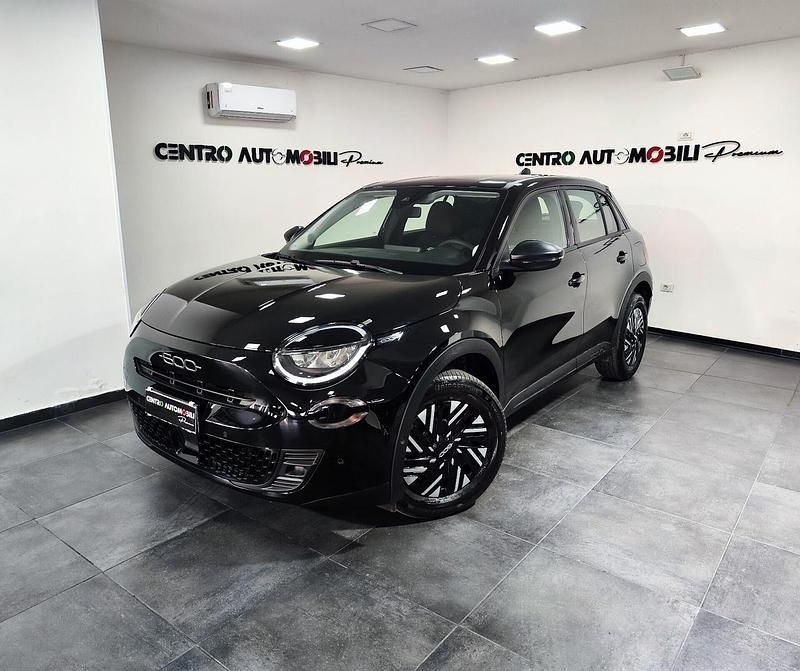 Usata Fiat 600 La Prima 100 CV (73 kW) 2025 Nero SUV