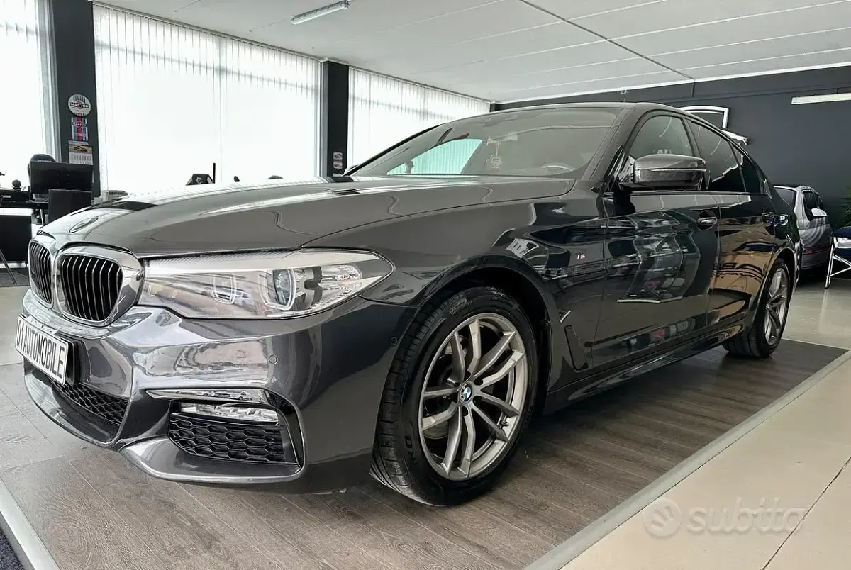 Usata BMW 520 M Sport 190 CV (139 kW) 2017 Grigio Berlina