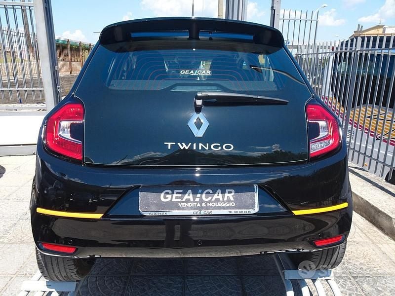 Usata Renault Twingo Intens 92 CV (67 kW) 2020 Nero Utilitaria