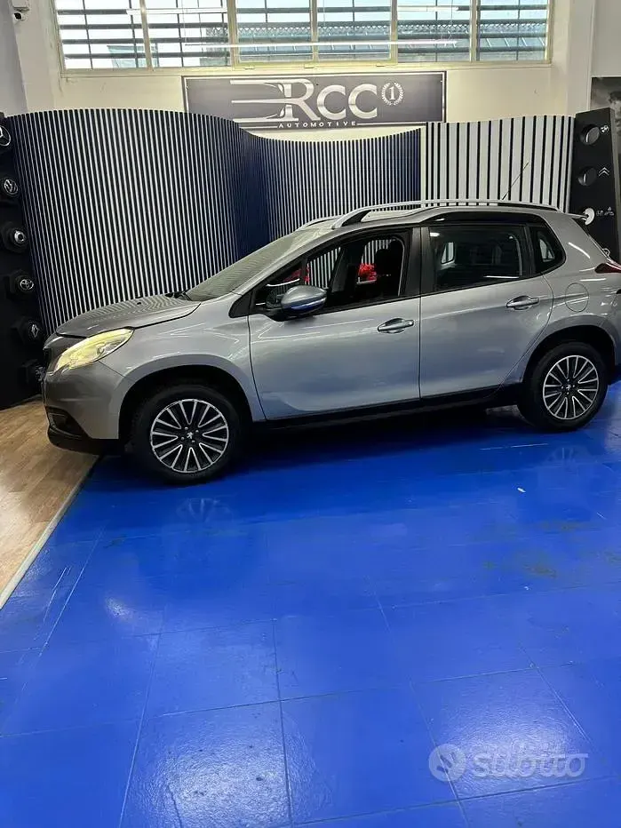 Usata Peugeot 2008 Access 82 CV (60 kW) 2016 Grigio SUV