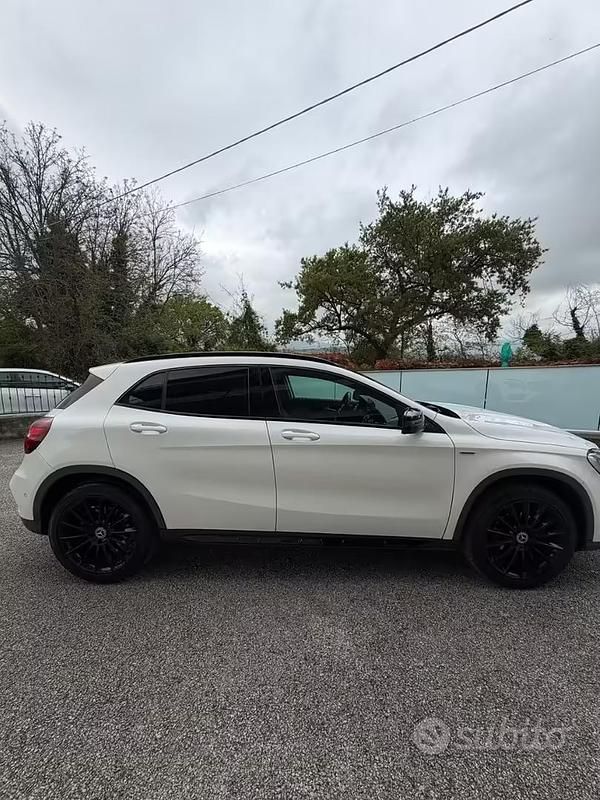 Usata Mercedes GLA200 Edition 136 CV (100 kW) 2019 Bianco SUV