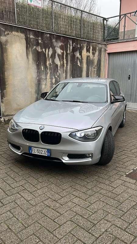 Usata 2012 BMW 116 Urban Line Due volumi | 10.500 € (Buon prezzo) - Immagine 1/4