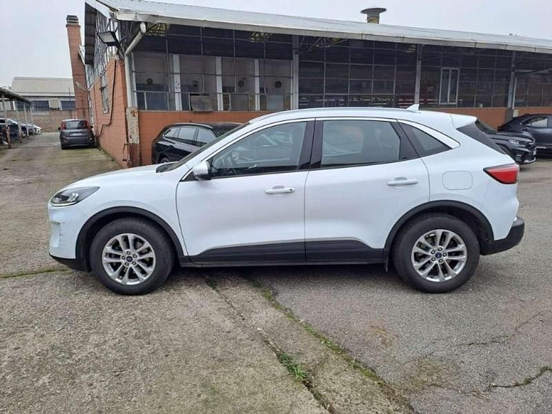 Gebraucht Ford Kuga 120 PS (88 kW) 2022 Weiß SUV