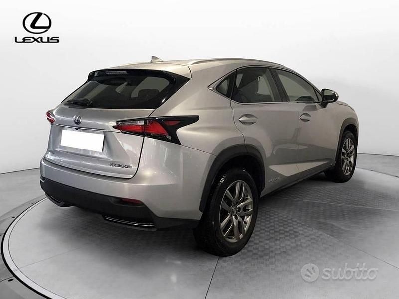 Usata Lexus NX300h Executive Line 197 CV (144 kW) 2017 Grigio SUV