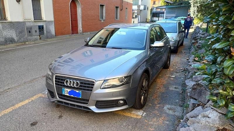 Usata 2010 Audi A4 Ambiente Station wagon | 5400 € (Buon prezzo) - Immagine 1/4