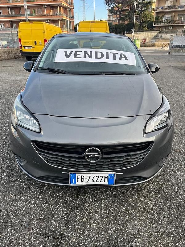 Grigio Usata 2016 Opel Corsa Tre volumi | 7500 € (Buon prezzo) - Immagine 1/4