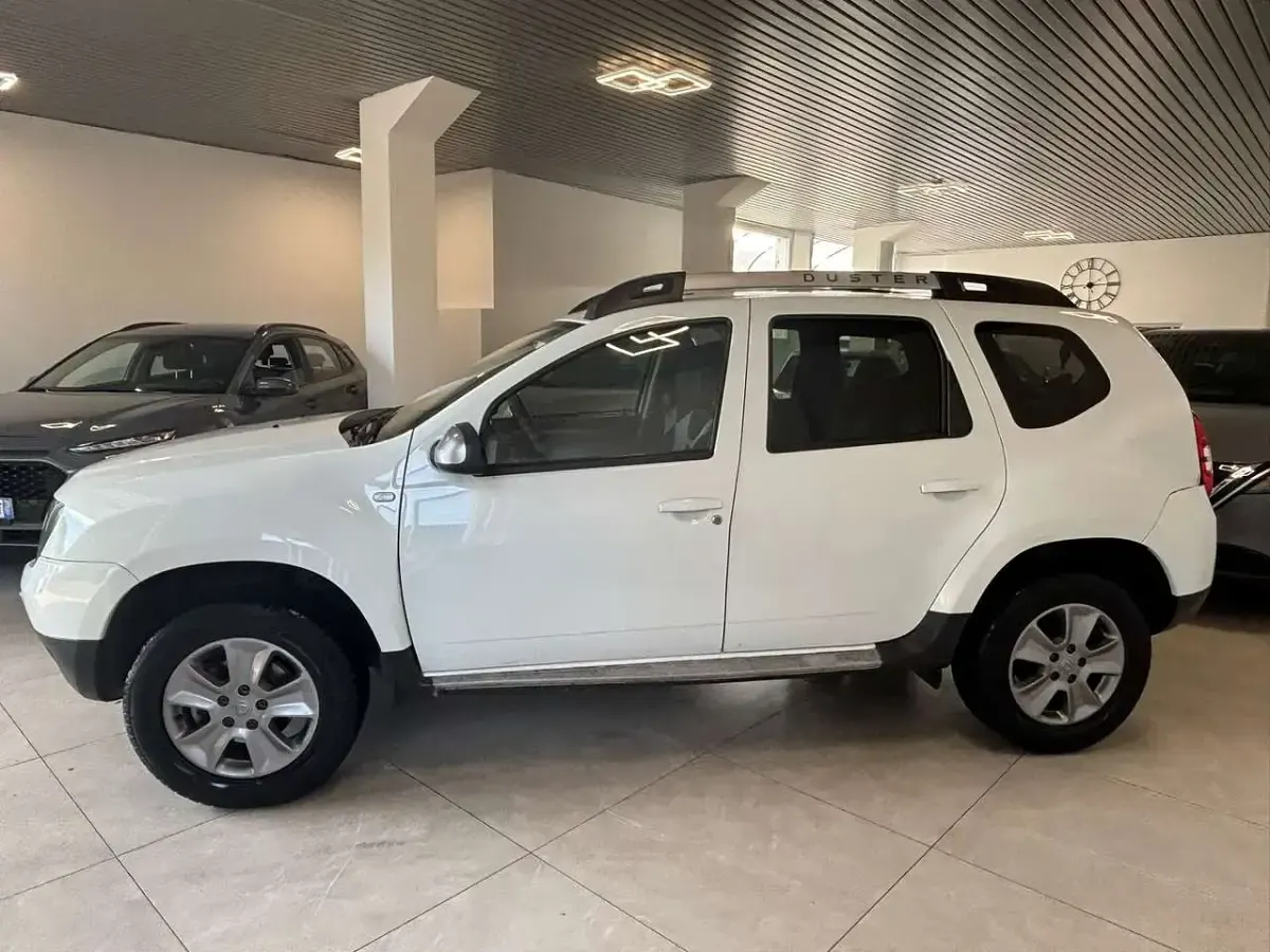 Usata Dacia Duster Lauréate 109 CV (80 kW) 2018 Bianco SUV