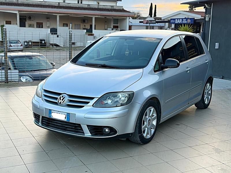 Usata VW Golf Plus Cross Comfortline 140 CV (102 kW) 2005 Grigio Berlina