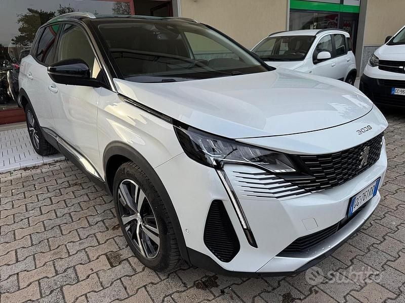 Usata Peugeot 3008 Allure 130 CV (95 kW) 2021 Bianco SUV