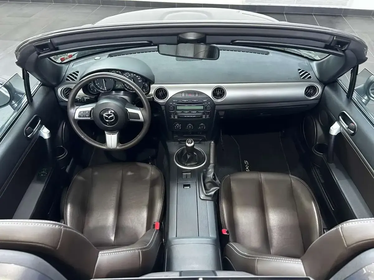 Usata Mazda MX5 160 CV (117 kW) 2009 Grigio Cabrio