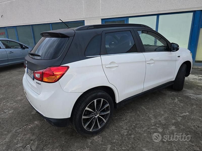 Usata Mitsubishi ASX Intense 116 CV (85 kW) 2015 Bianco SUV