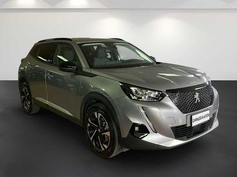 Usata Peugeot 2008 Allure 131 CV (96 kW) 2022 Grigio SUV