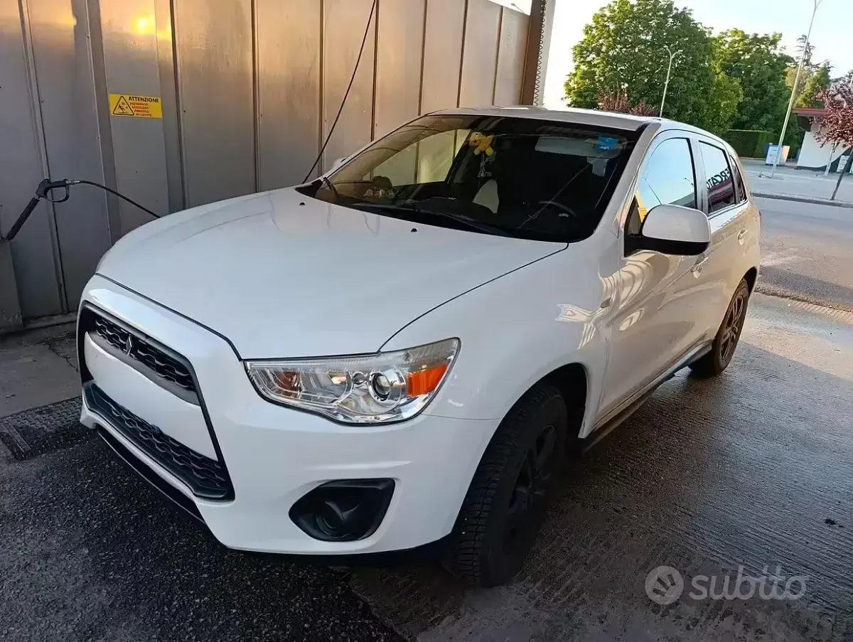 Usata Mitsubishi ASX 2016 Bianco SUV