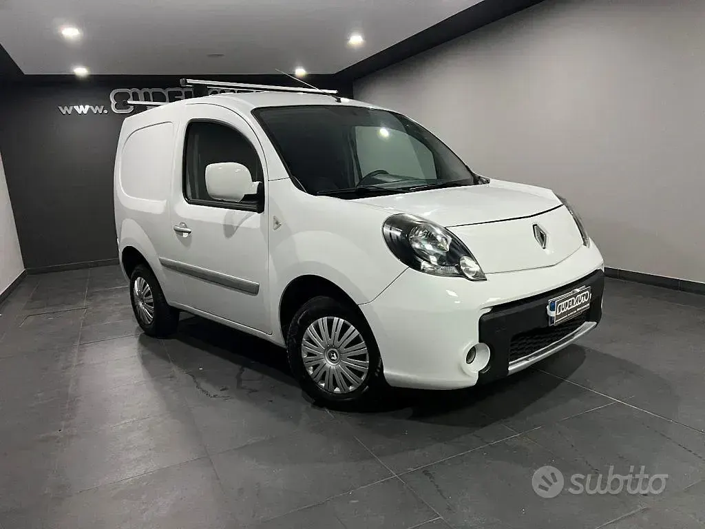 Usata Renault Kangoo 75 CV (55 kW) 2012 Bianco Monovolume