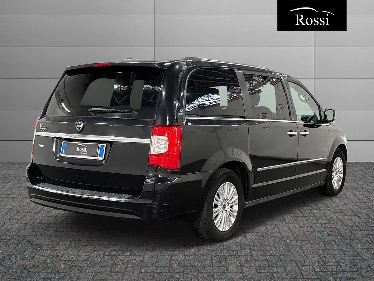 Usata Lancia Voyager Platinum 177 CV (130 kW) 2014 Monovolume