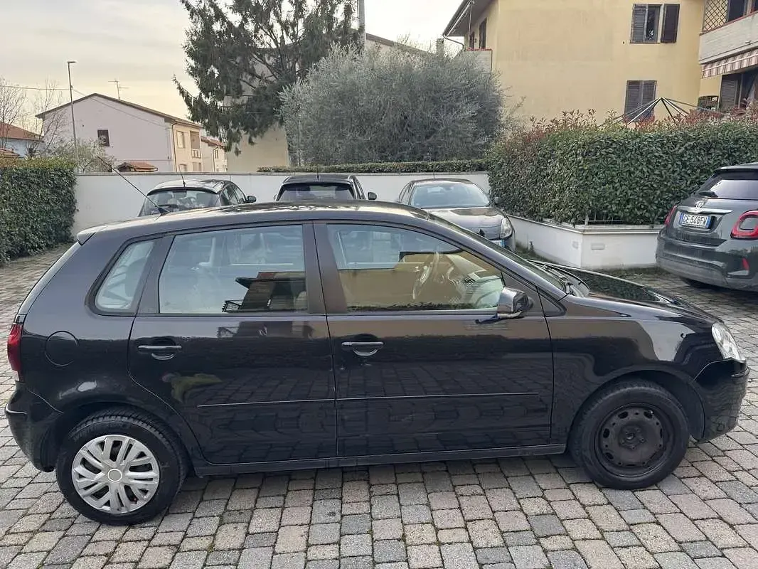 Usata VW Polo Comfortline 75 CV (55 kW) 2006 Nero Utilitaria